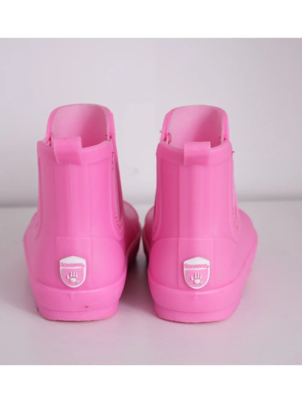 BearPaw like new